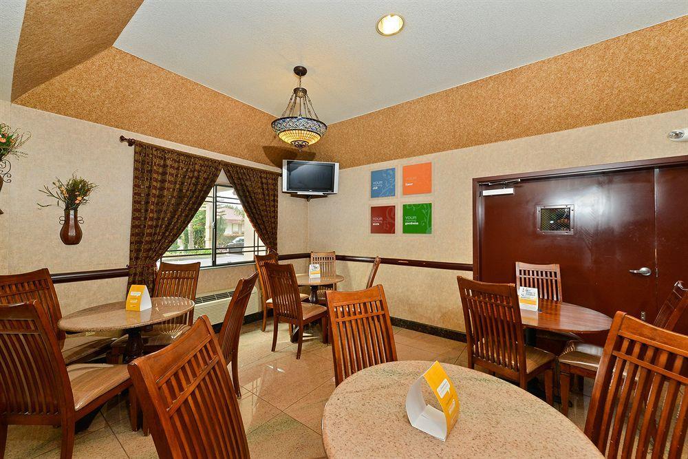 Hotel Citrus Loma Linda 3*