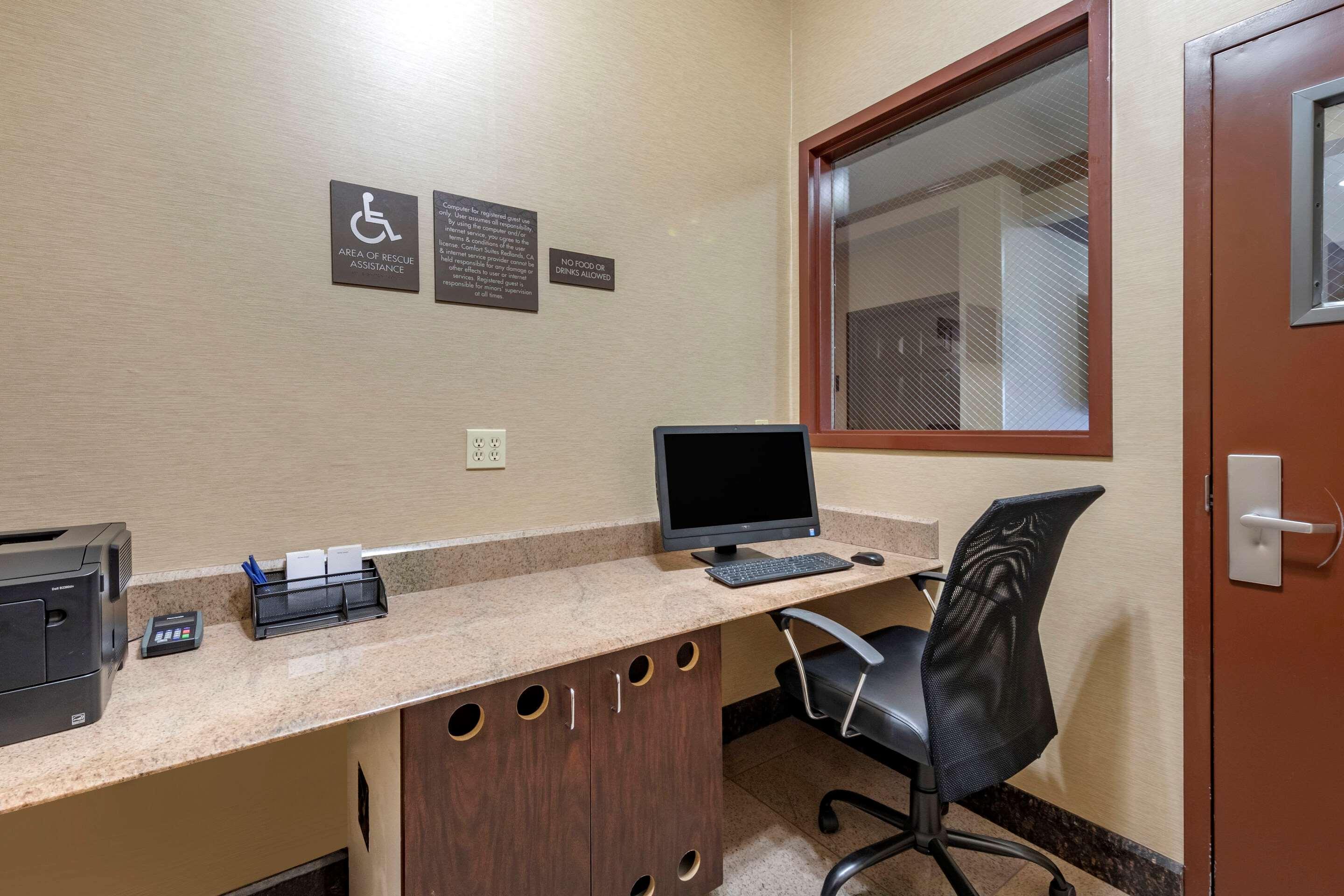 Hotel Citrus Loma Linda 3*
